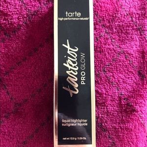 Liquid highlighter Pro Glow by Tarte